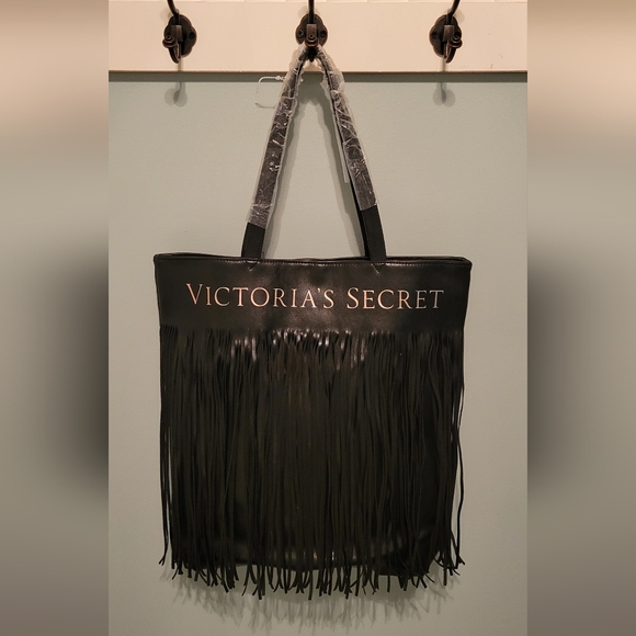 Victoria's Secret Large Fringe Bag With Wristlet - Picture 6 of 11